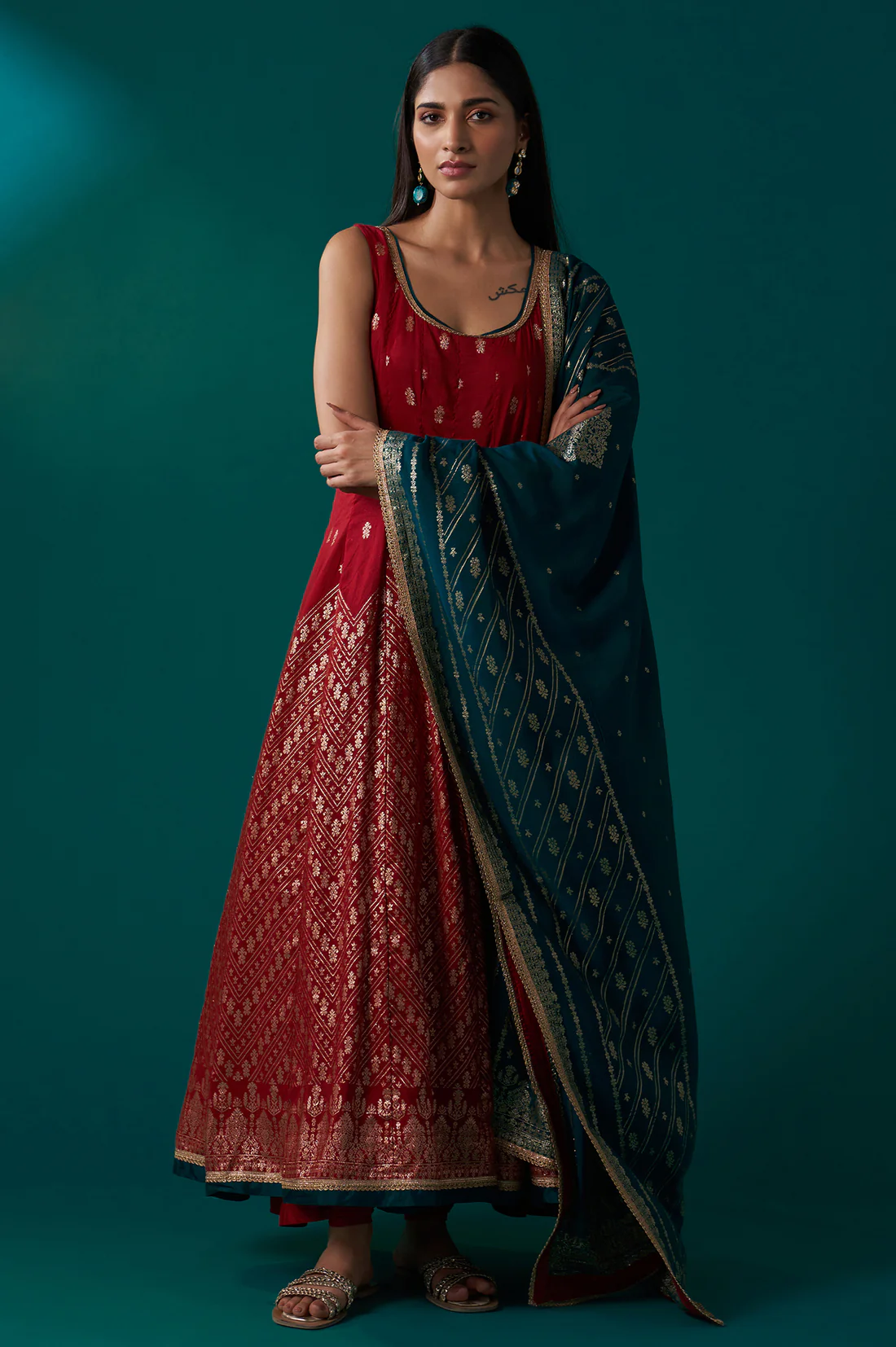 Red Zari Embroidered Jacquard Anarkali Sleeveless Kurta